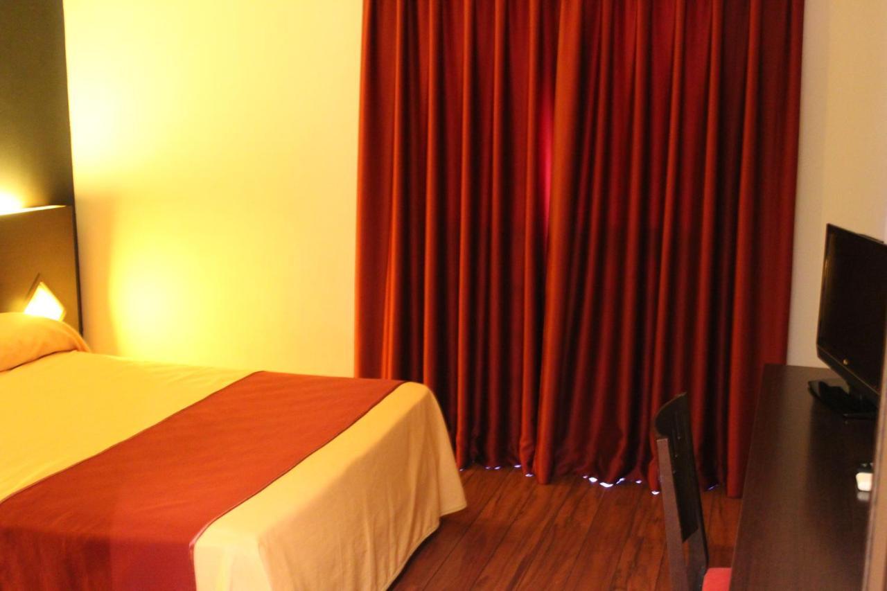 Hostal Royal Almorox Εξωτερικό φωτογραφία