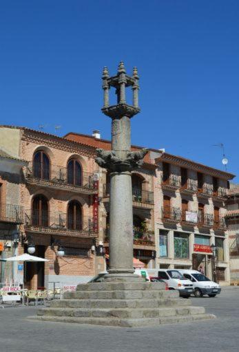 Hostal Royal Almorox Εξωτερικό φωτογραφία