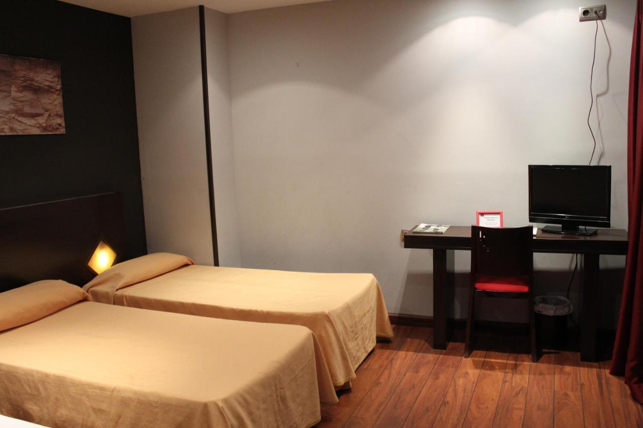 Hostal Royal Almorox Εξωτερικό φωτογραφία